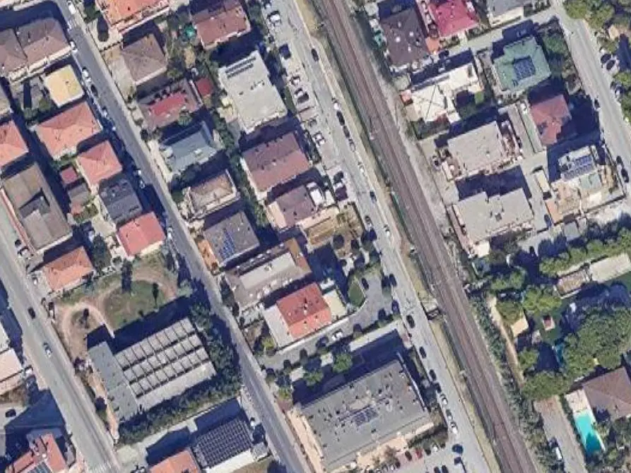 Immagine 13 di Negozio in vendita  in Via Trentino a Porto Sant'elpidio