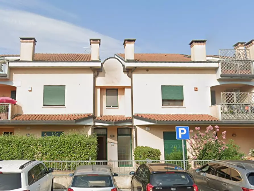 Immagine 2 di Appartamento in vendita  in Via Bortolo Eugenio Fina a Vicenza