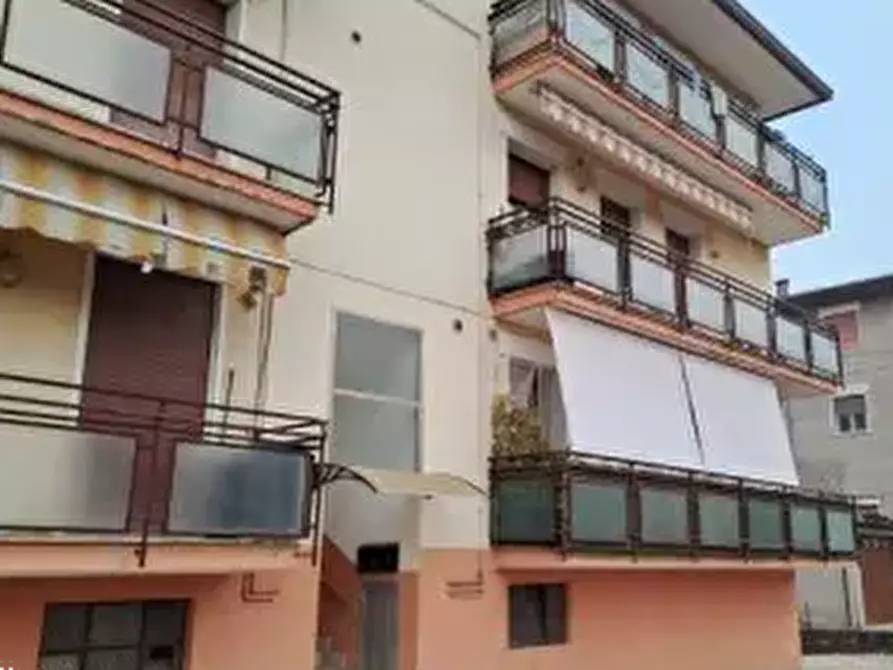 Immagine 2 di Appartamento in vendita  in Via Stadio  a Chiampo