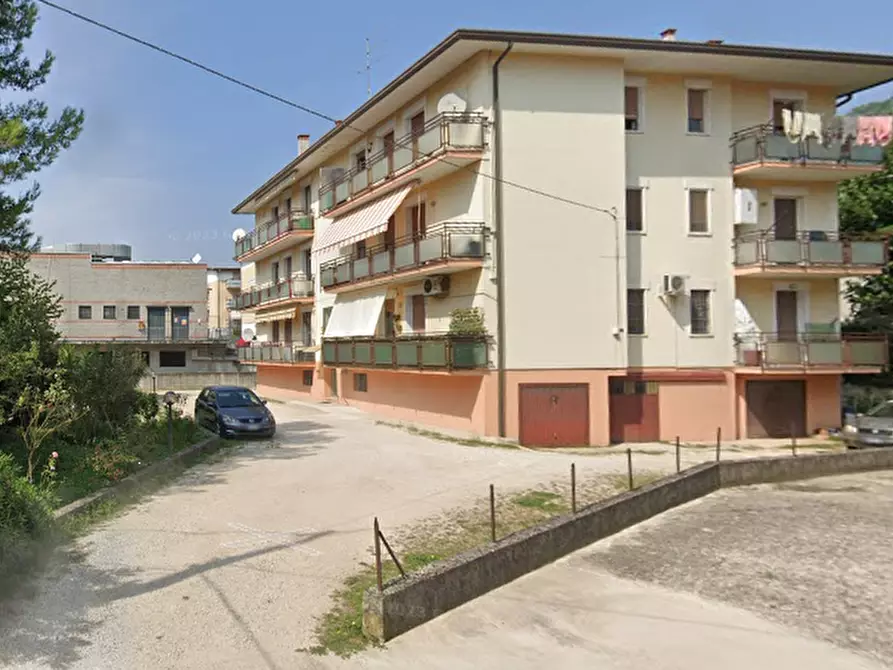 Immagine 10 di Appartamento in vendita  in Via Stadio  a Chiampo