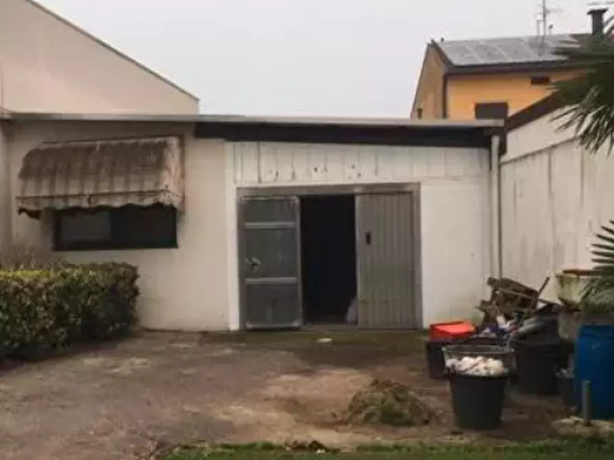 Immagine 5 di Laboratorio in vendita  in Via XXIV Aprile a Remedello