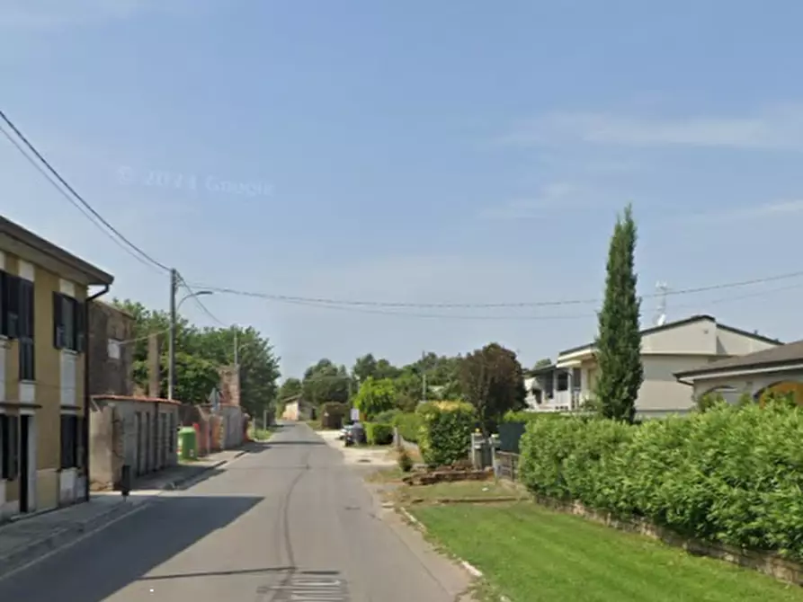 Immagine 3 di Terreno edificabile in vendita  in Via xxiv Aprile a Remedello