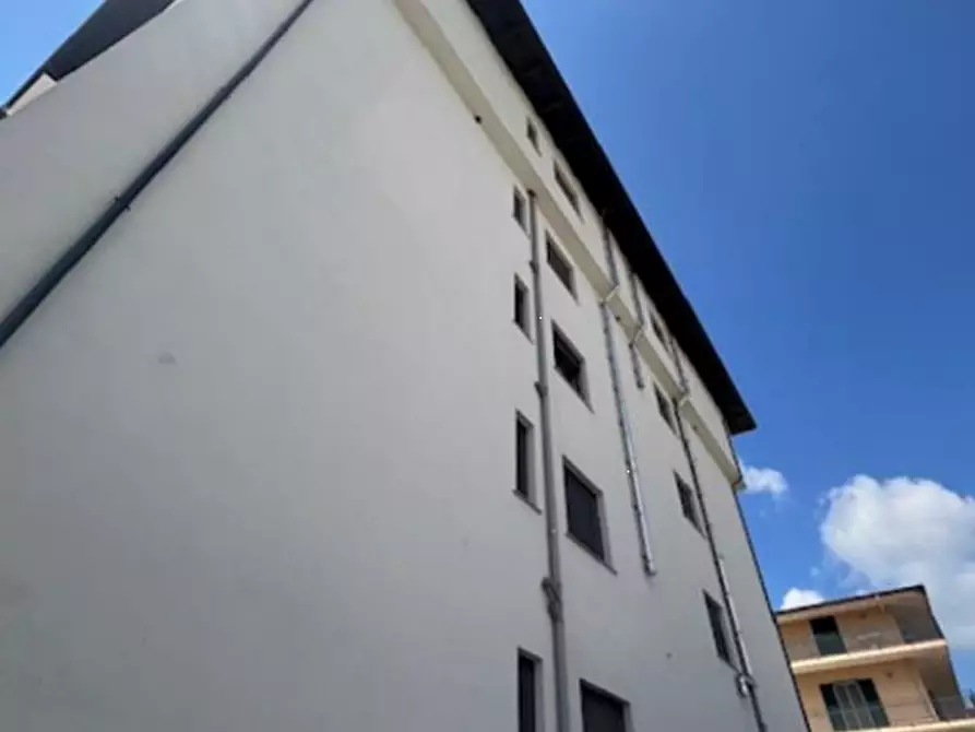 Immagine 2 di Appartamento in vendita  in Via Volturno a Villa Literno