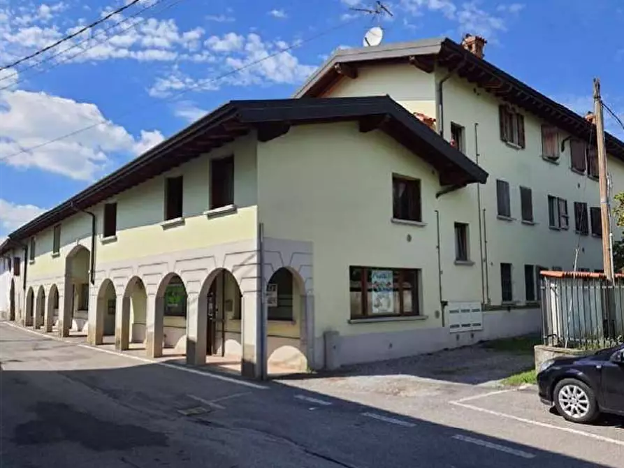 Immagine 1 di Appartamento in vendita  in Via Roma a Pognano