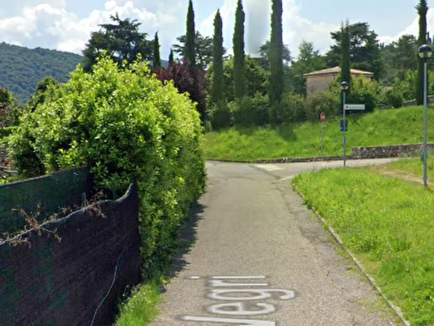 Immagine 6 di Casa indipendente in vendita  in Via Vegri a Costermano sul Garda