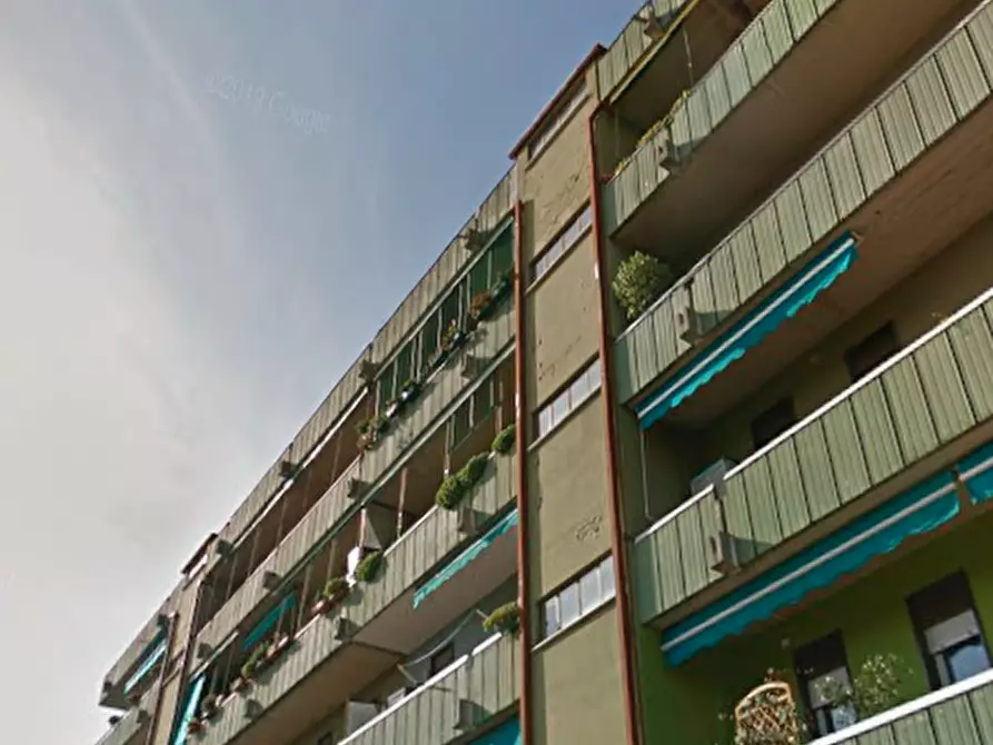 Immagine 10 di Appartamento in vendita  in Via Milano  a Brescia