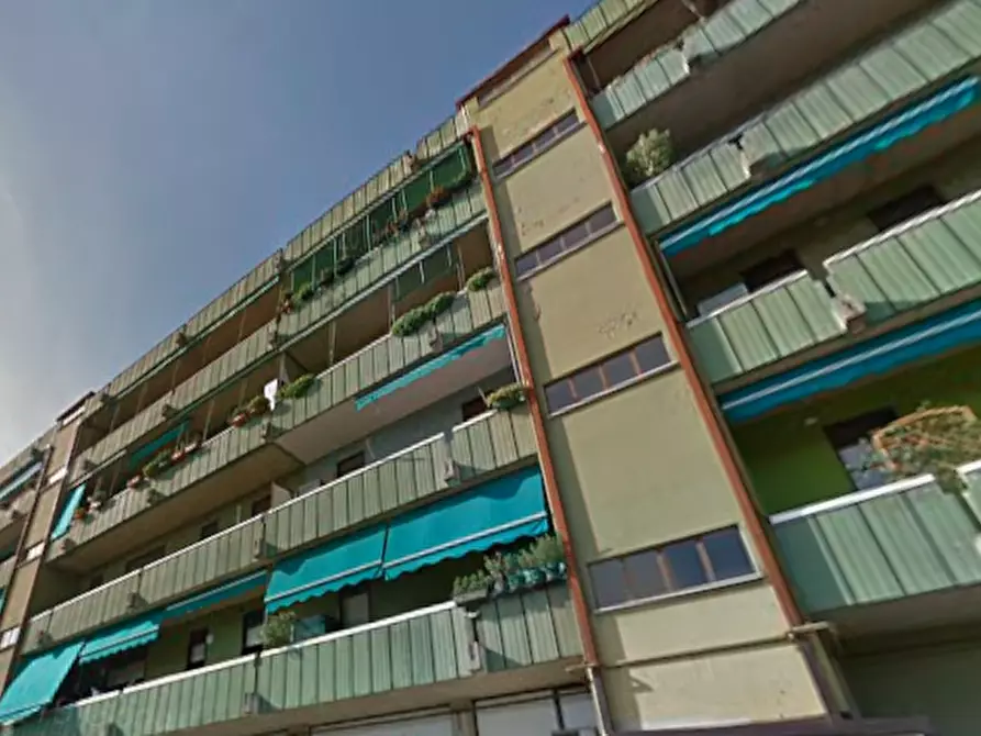 Immagine 11 di Appartamento in vendita  in Via Milano  a Brescia