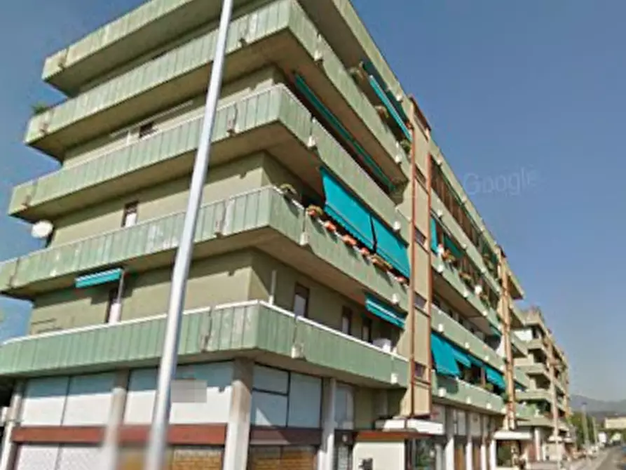 Immagine 15 di Appartamento in vendita  in Via Milano  a Brescia