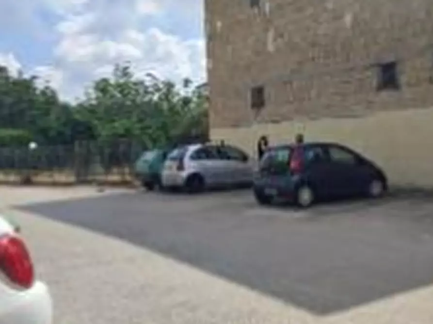 Immagine 3 di Ufficio in vendita  in Via Giosuè Carducci a Orta Di Atella