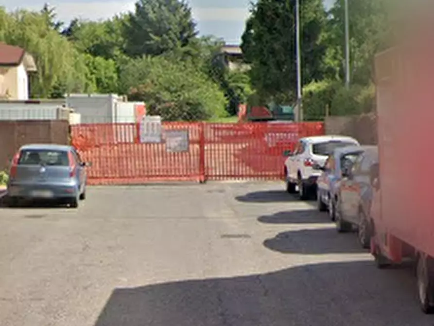 Immagine 10 di Appartamento in vendita  in Via Londra a Senago