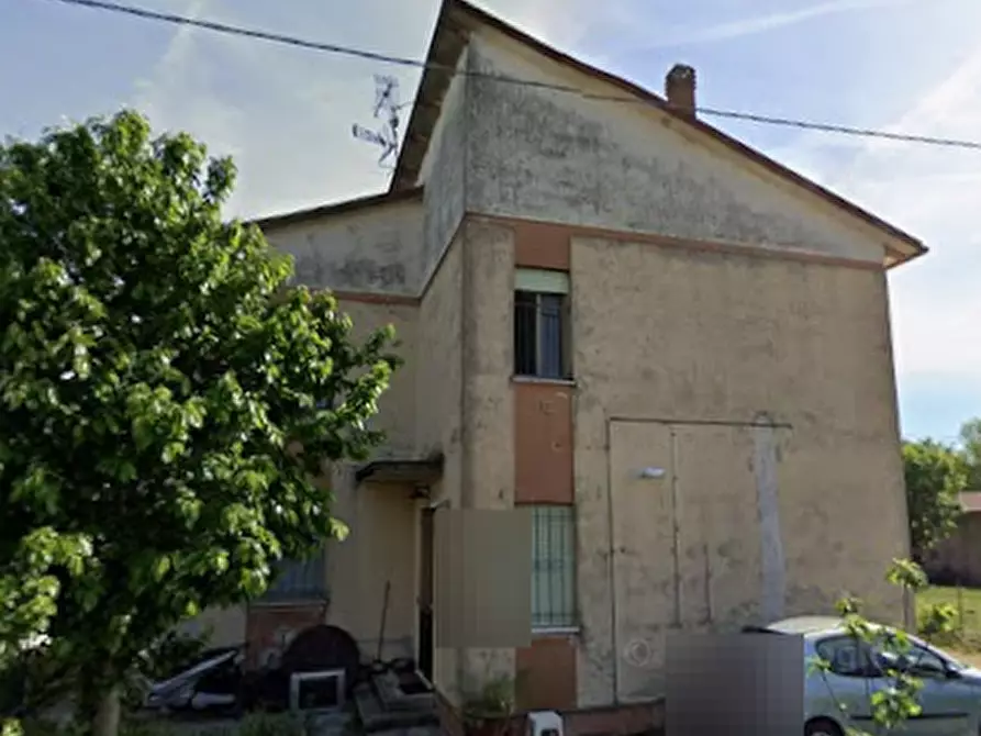 Immagine 1 di Casa indipendente in vendita  in Via delle Valli a Mirandola