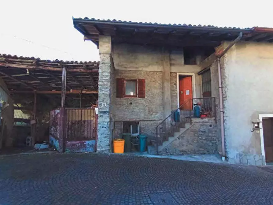 Immagine 1 di Appartamento in vendita  in Via Monti di Sera a Asso