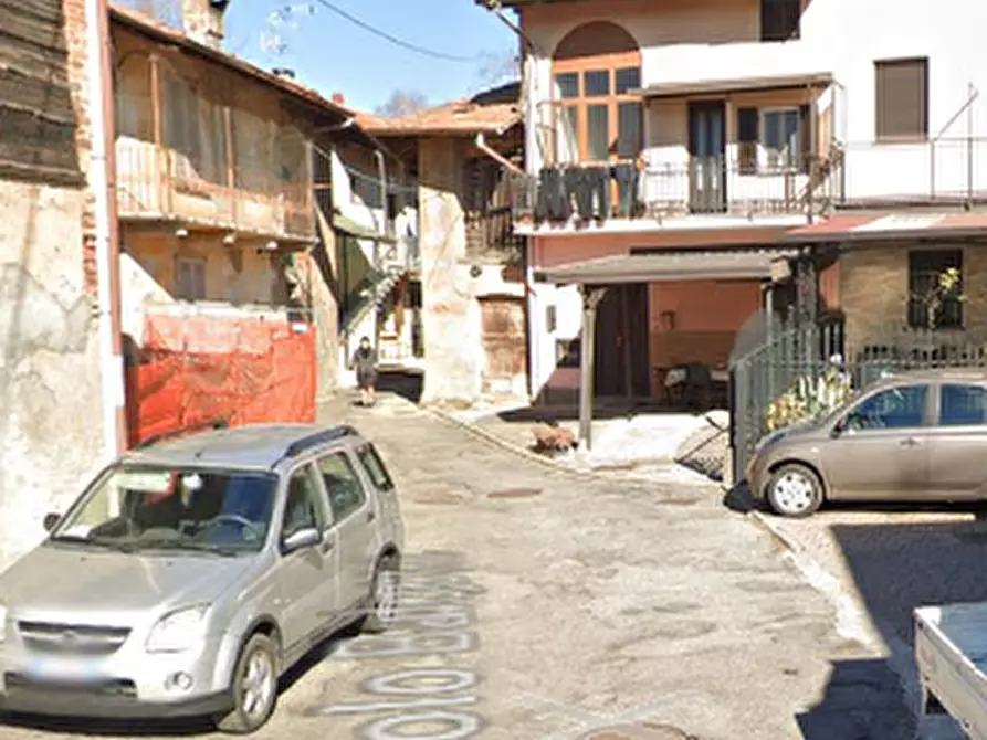 Immagine 5 di Appartamento in vendita  in Vicolo Balocco a Locate Varesino