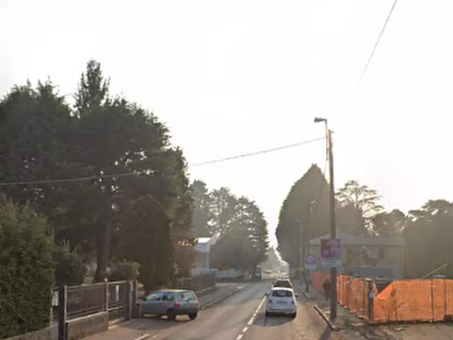 Immagine 8 di Laboratorio in vendita  in Via Luigi Cadorna a Carugo