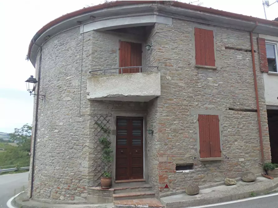 Immagine 1 di Porzione di casa in vendita  in Via Borgo di Linaro a Mercato Saraceno