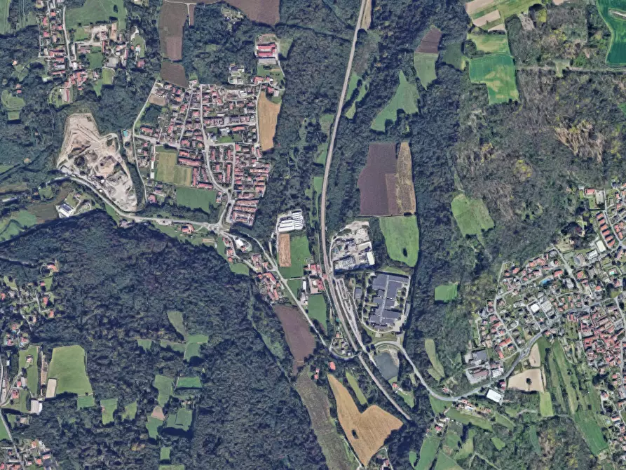 Immagine 6 di Terreno agricolo in vendita  in Via Dogana a Fino Mornasco