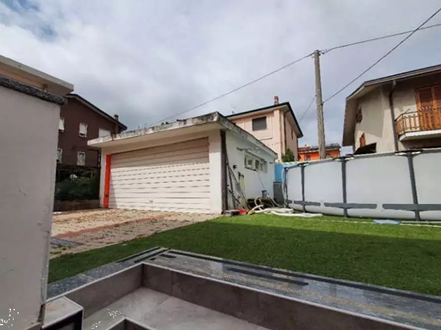 Immagine 4 di Villa in vendita  in Via Giacomo Matteotti  a Vignate