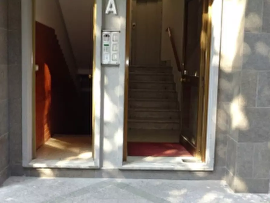 Immagine 11 di Appartamento in vendita  in Via Vertoiba a Milano