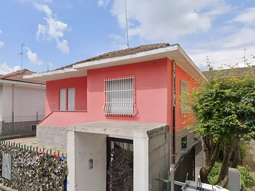 Immagine 9 di Villa in vendita  in Via Giacomo Matteotti  a Vignate