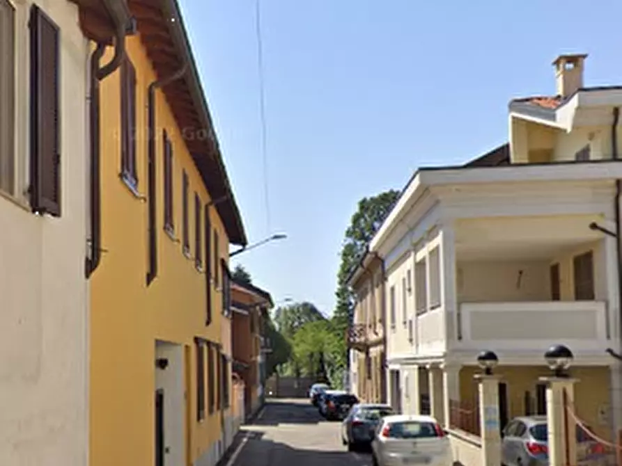 Immagine 3 di Ufficio in vendita  in Via Dante Alighieri a Arluno