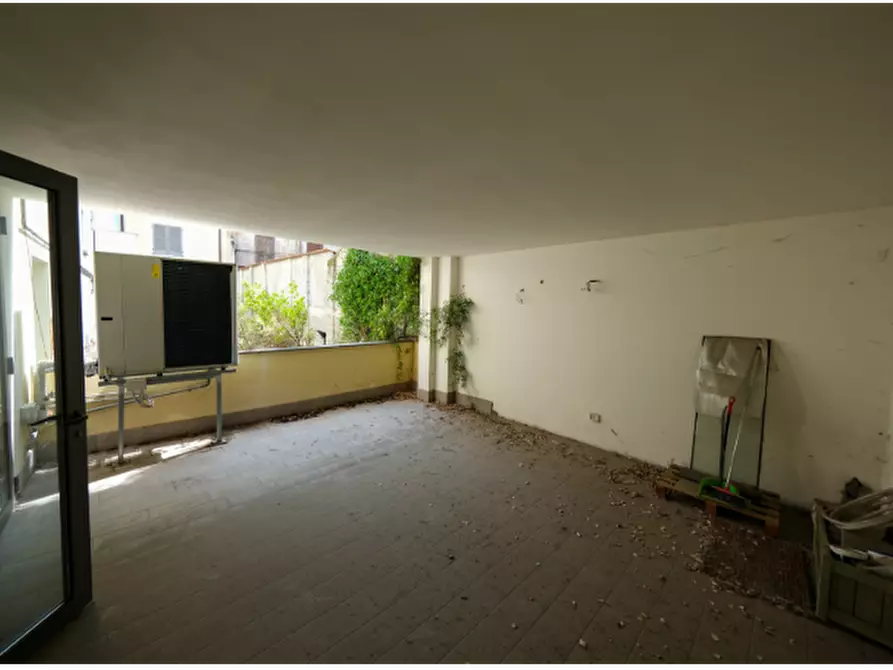 Immagine 4 di Negozio in vendita  in Via Dante Alighieri a Arluno