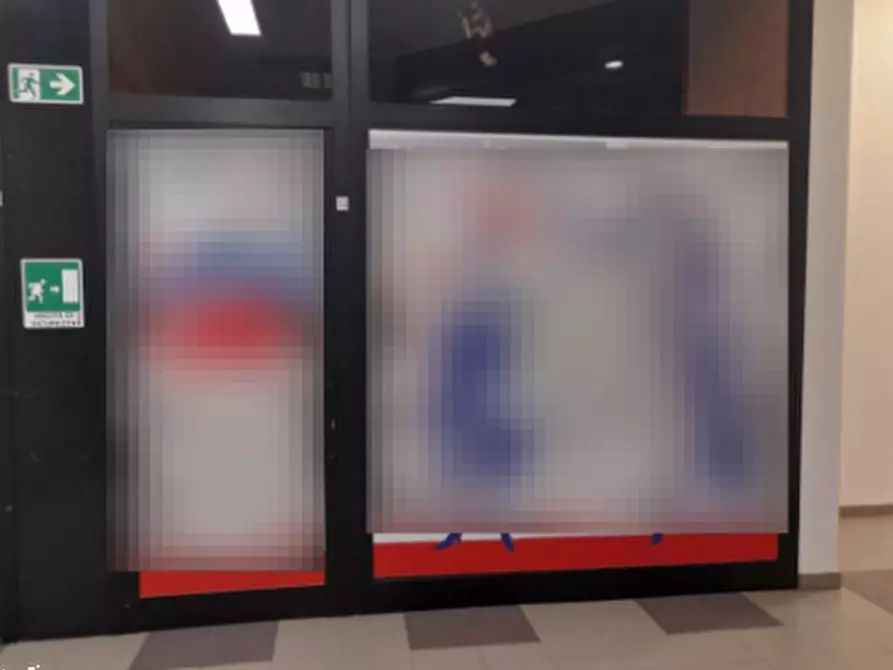Immagine 2 di Negozio in vendita  in Via Radici Nord a Castellarano