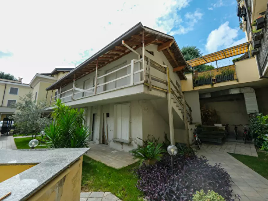 Immagine 3 di Rustico / casale in vendita  in Via Dante Alighieri a Arluno