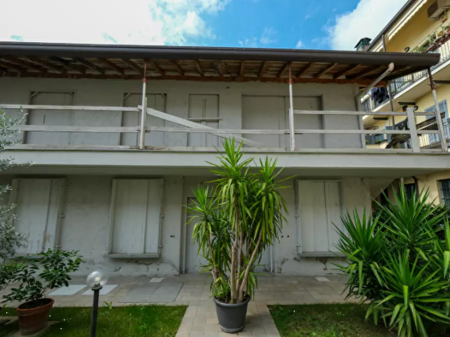 Immagine 4 di Rustico / casale in vendita  in Via Dante Alighieri a Arluno