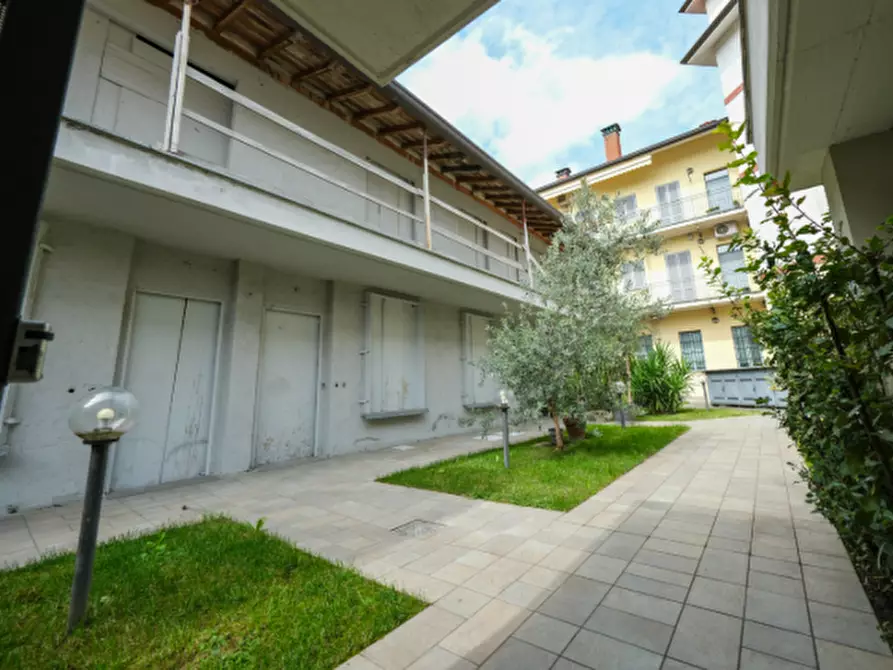 Immagine 5 di Rustico / casale in vendita  in Via Dante Alighieri a Arluno