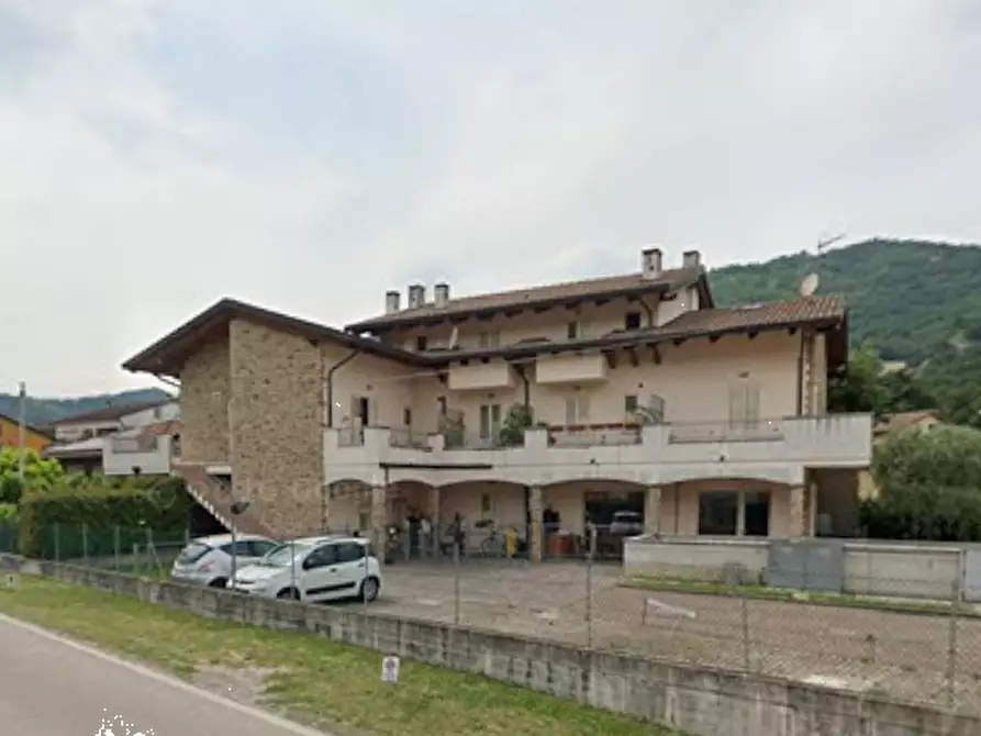 Immagine 1 di Negozio in vendita  in Via Caduti della Libertà a Civitella Di Romagna