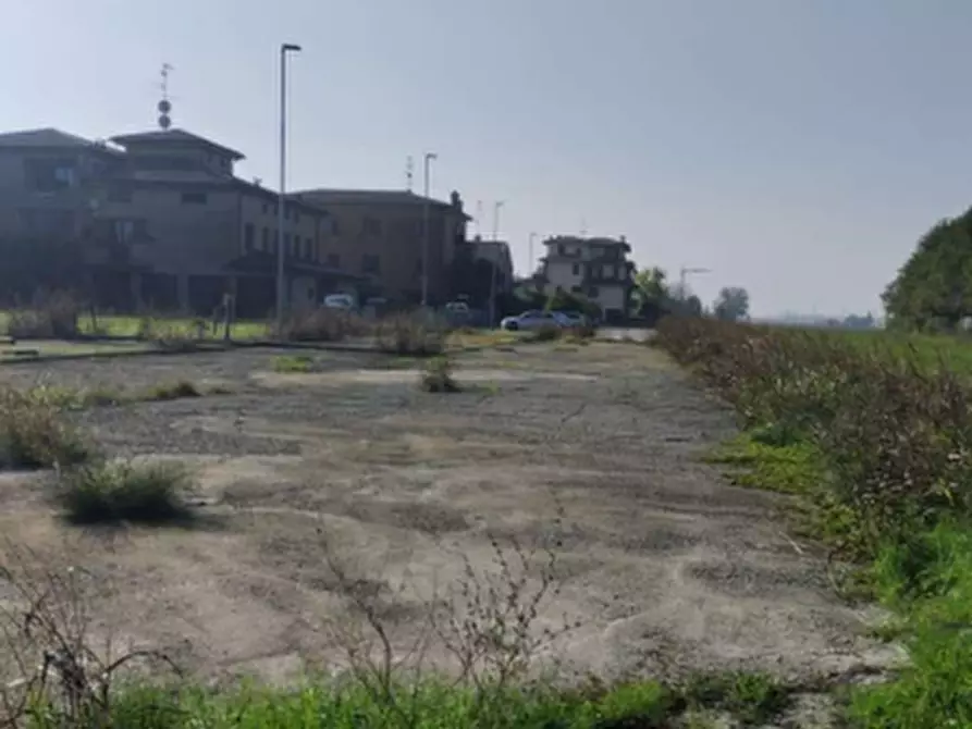 Immagine 10 di Magazzino in vendita  in Via Viazza a San Prospero