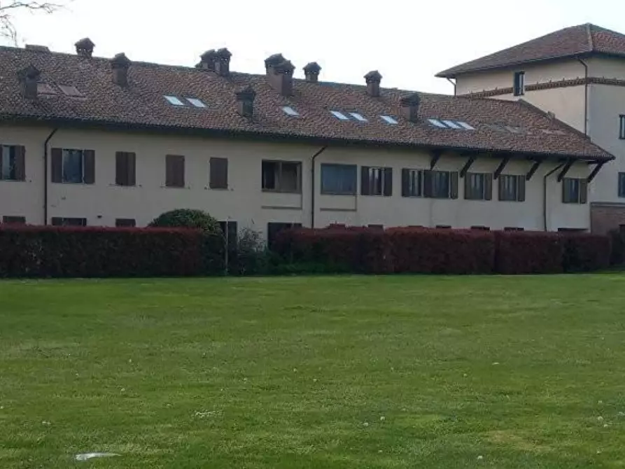 Immagine 13 di Appartamento in vendita  in Via Cascina Tolcinasco a Pieve Emanuele