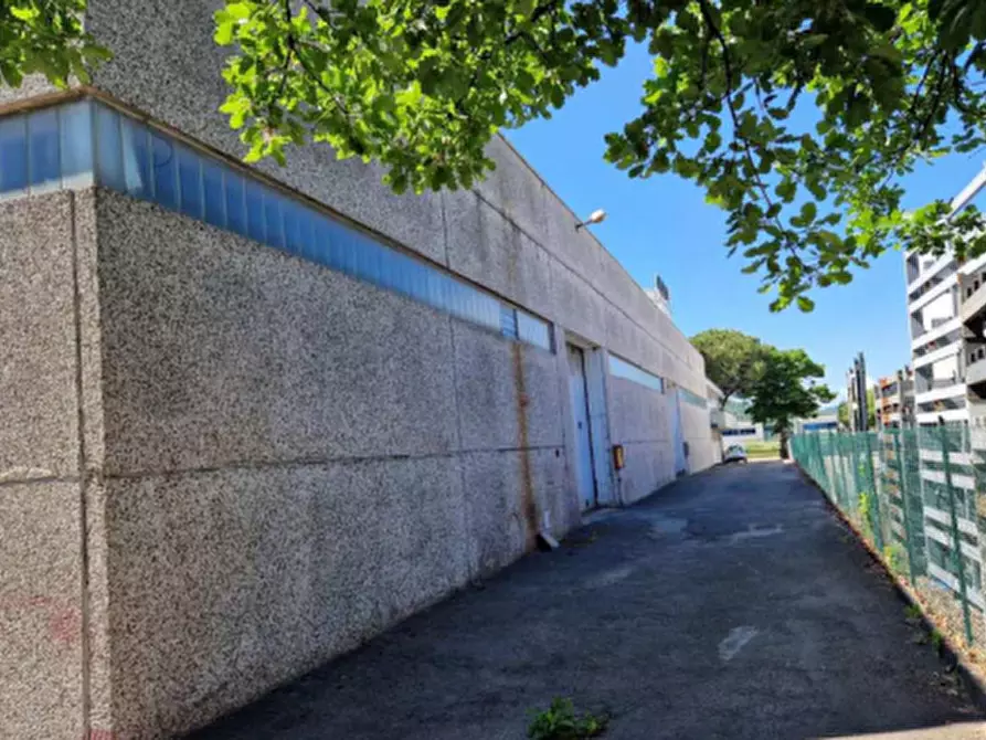 Immagine 1 di Capannone industriale in vendita  in Via della Meccanica a Pesaro