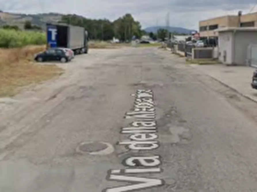 Immagine 9 di Capannone industriale in vendita  in Via della Meccanica a Pesaro