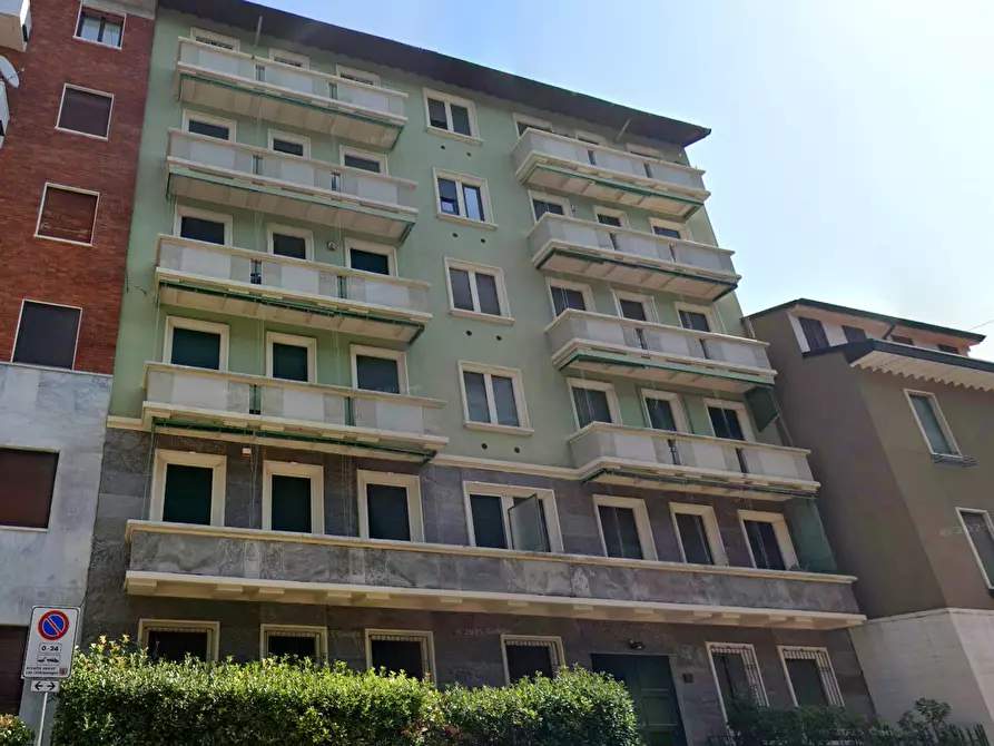 Immagine 9 di Appartamento in vendita  in Via Mosè Bianchi a Milano