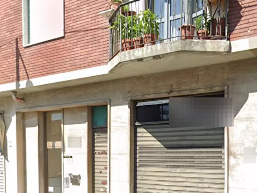 Immagine 1 di Negozio in vendita  in Via Bard a Torino