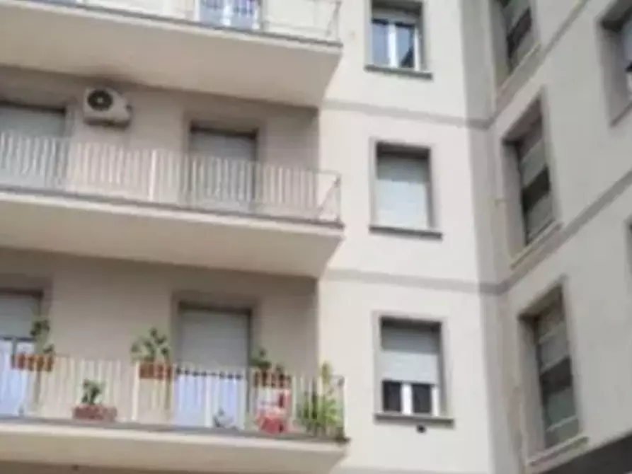 Immagine 1 di Appartamento in vendita  in Via Medaglie D'Oro a Caserta