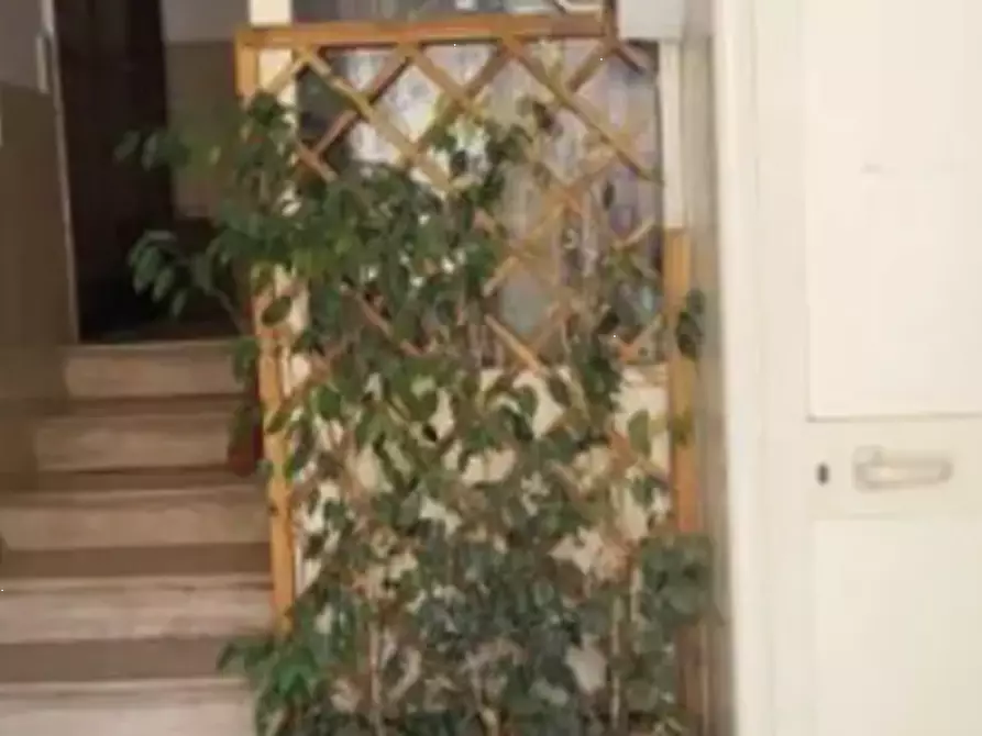 Immagine 2 di Appartamento in vendita  in Via Medaglie D'Oro a Caserta