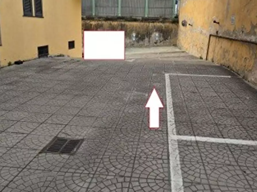 Immagine 5 di Posto auto in vendita  in  Vicolo Togliatti  a Santa Maria Capua Vetere
