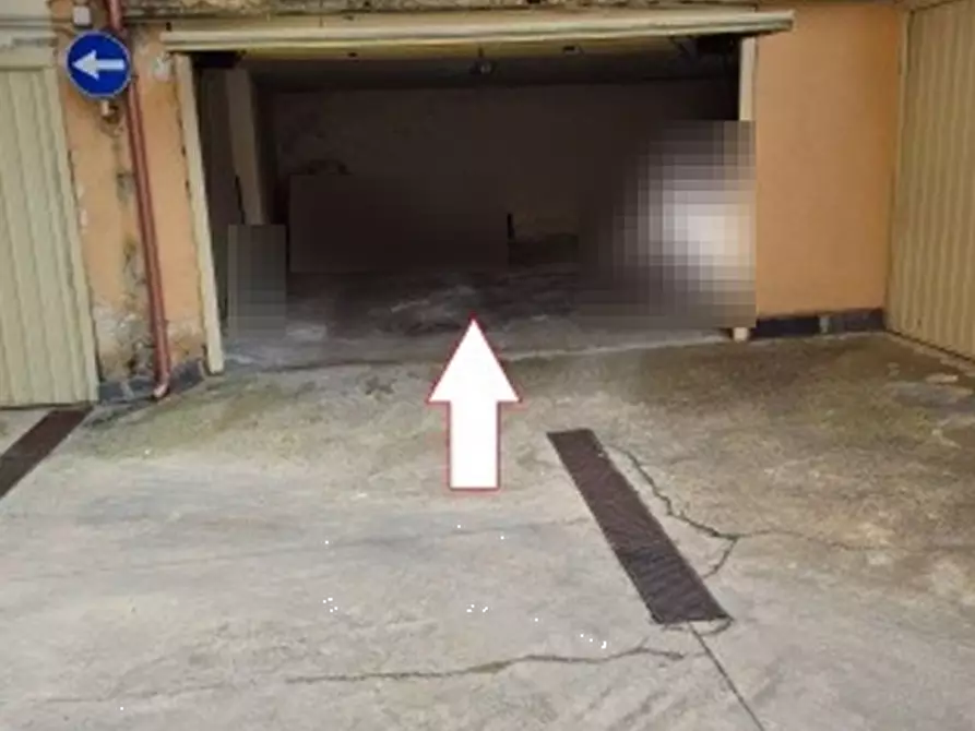 Immagine 9 di Garage in vendita  in  Vicolo Togliatti  a Santa Maria Capua Vetere