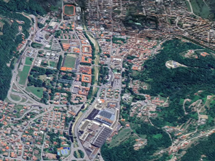 Immagine 11 di Appartamento in vendita  in Via Duca d'Aosta a Valdagno
