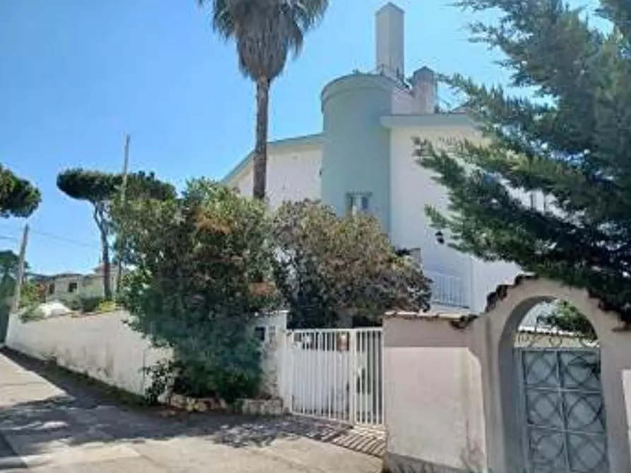 Immagine 10 di Hotel in vendita  in Via Luigi Sebastiani a Anzio