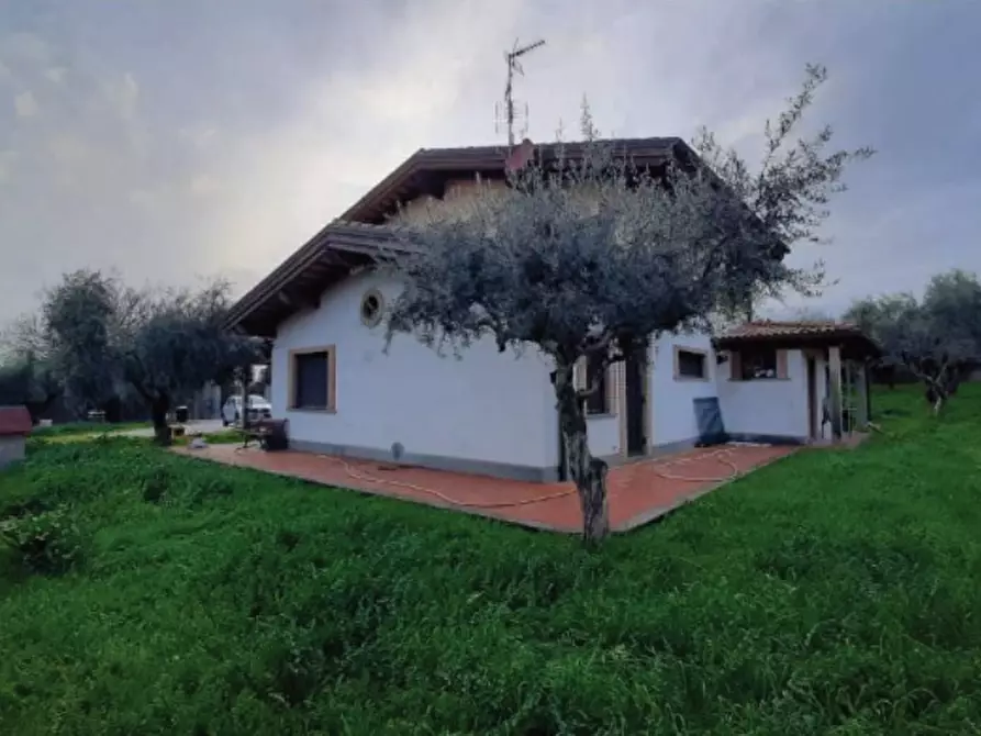 Immagine 4 di Villa in vendita  in Via Montegiove Vecchio a Genzano Di Roma