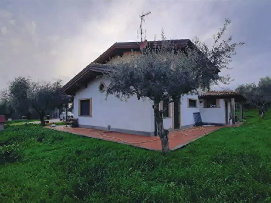 Immagine 8 di Villa in vendita  in Via Montegiove Vecchio a Genzano Di Roma