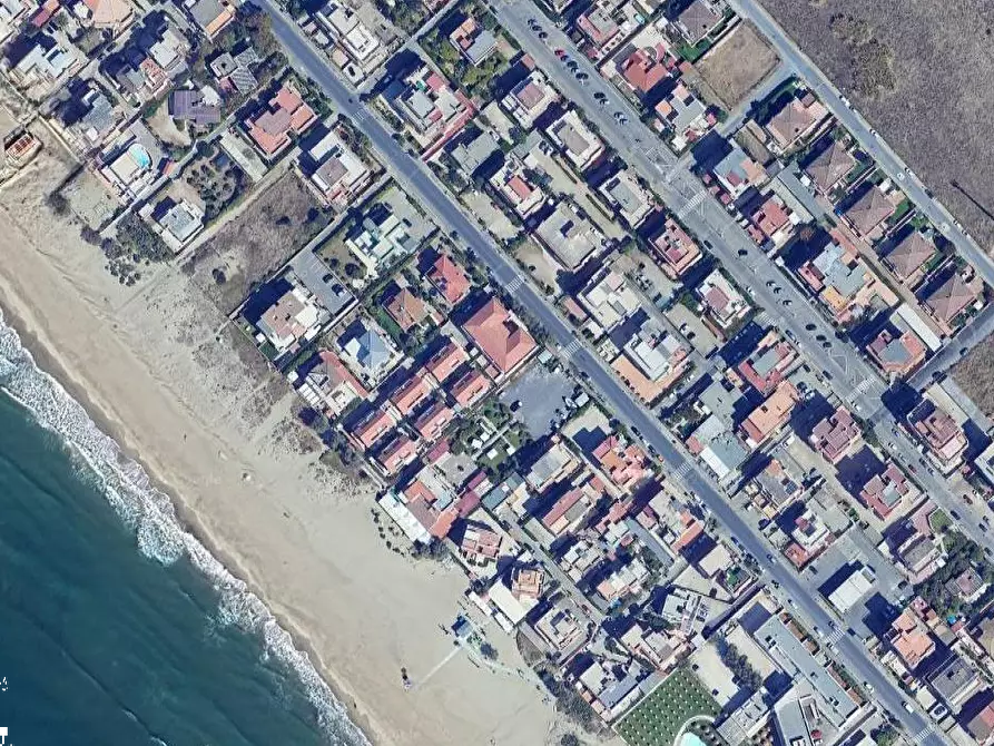 Immagine 15 di Appartamento in vendita  in Via Lungomare delle Sirene a Pomezia