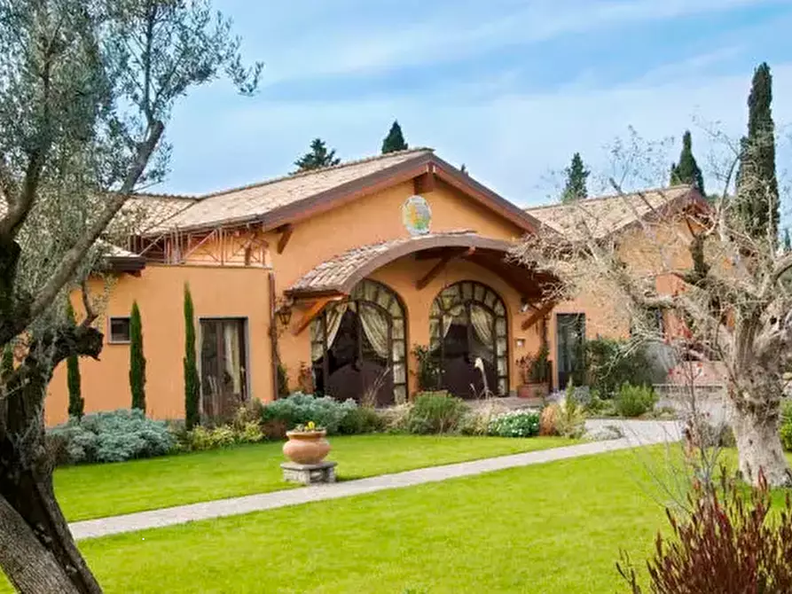 Immagine 3 di Villa in vendita  in Via Anagnina a Grottaferrata