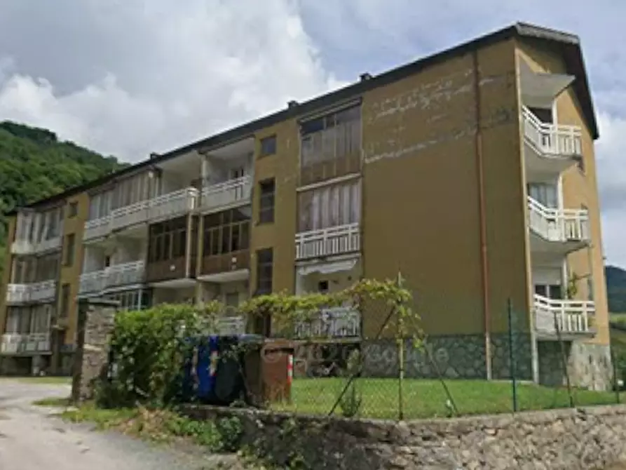 Immagine 4 di Appartamento in vendita  in Via Pilot a Pont Canavese