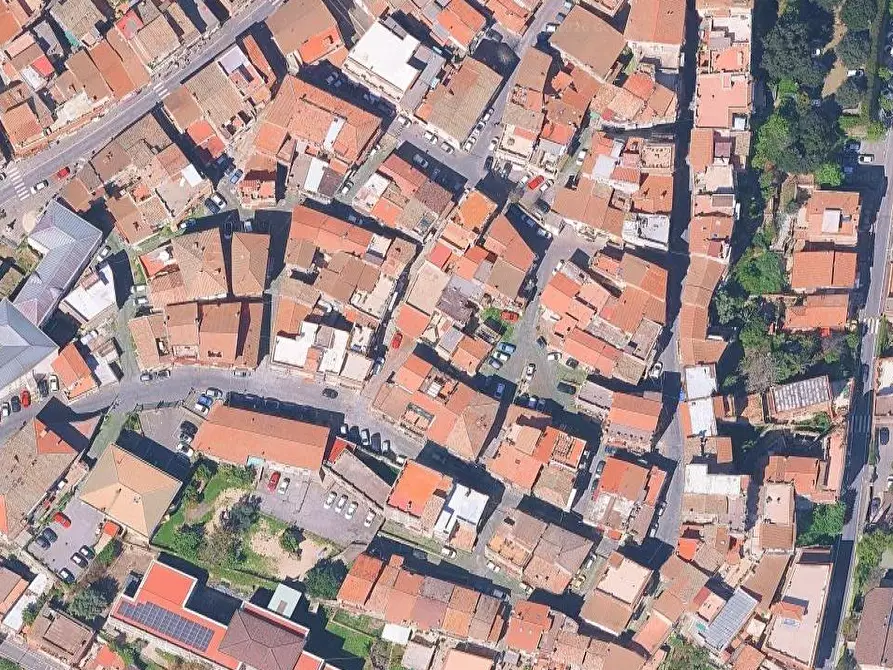 Immagine 14 di Appartamento in vendita  in Via Indipendenza a Ariccia