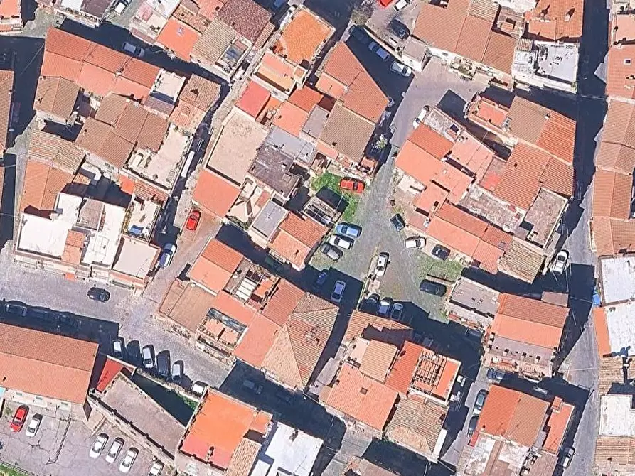 Immagine 15 di Appartamento in vendita  in Via Indipendenza a Ariccia