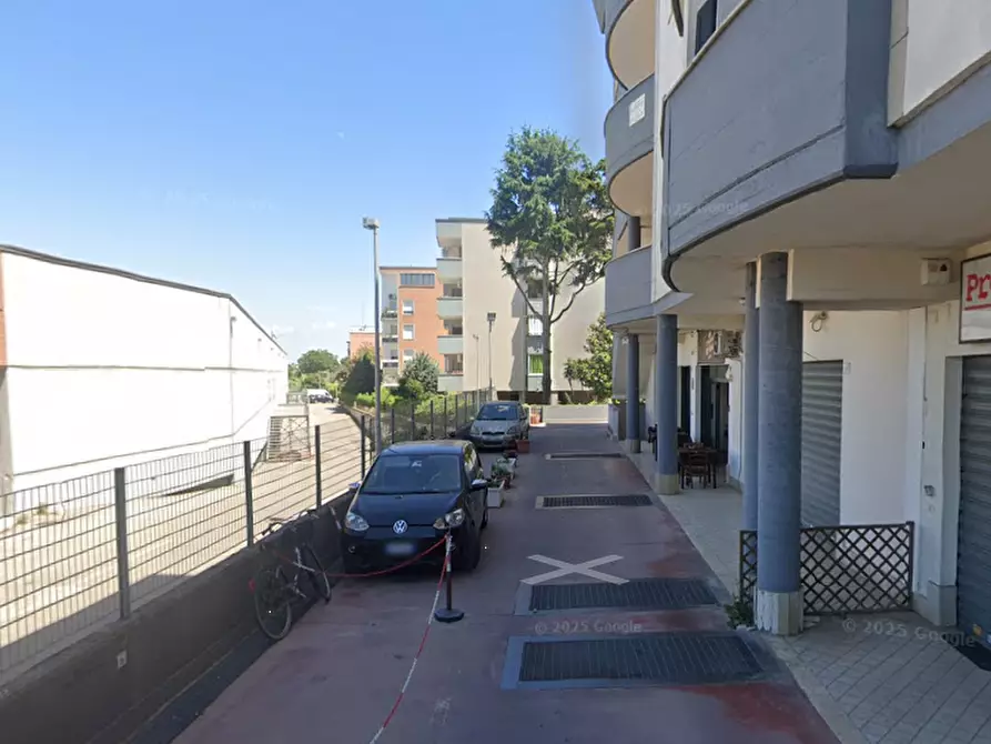 Immagine 9 di Ufficio in vendita  in Via Santa Maria a Nettuno